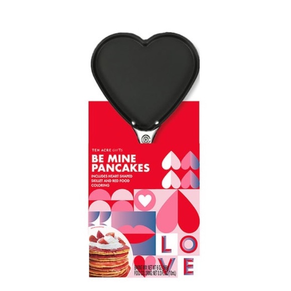 Heart Shaped Pan Skillet and Pancake Baking Mix - Picture 5 of 5